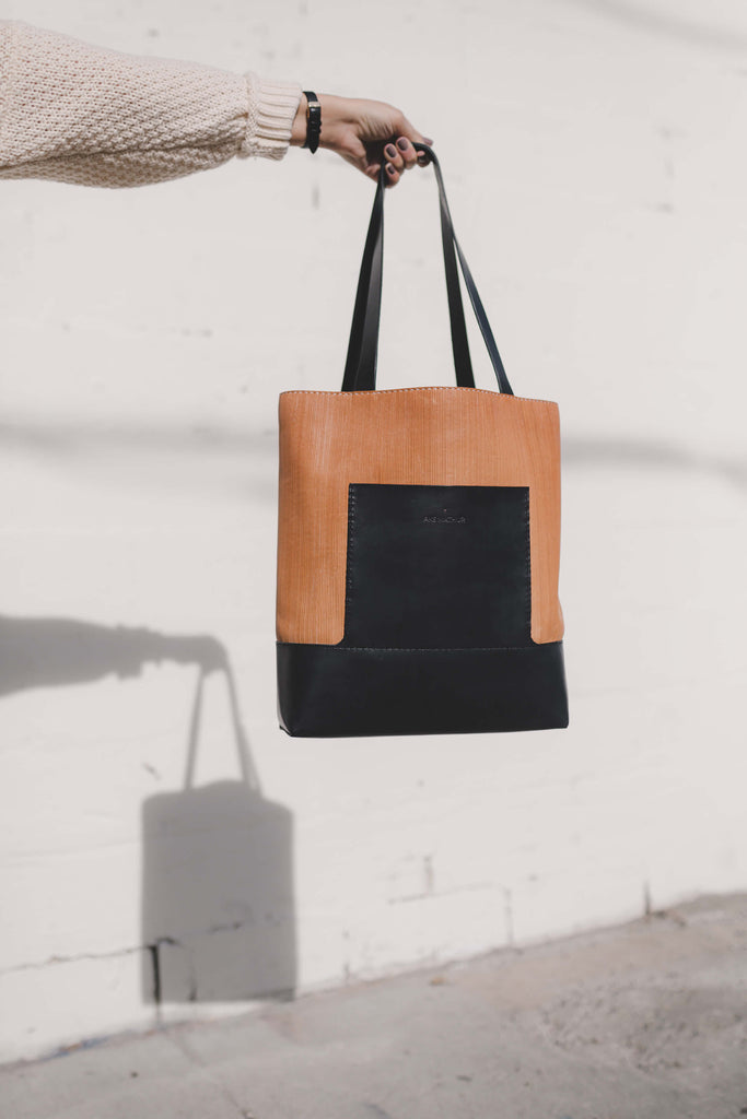 LINEAIRE TOTE