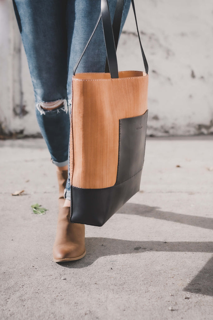 LINEAIRE TOTE